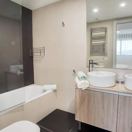 דירה Penthouse On The First Line