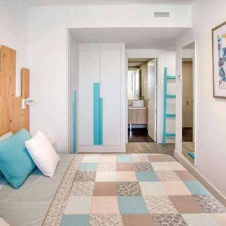 Penthouse On The First Line * פלטחה ד'ארו