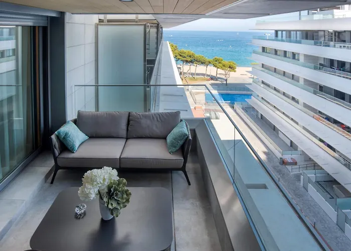 Penthouse On The First Line Apartman