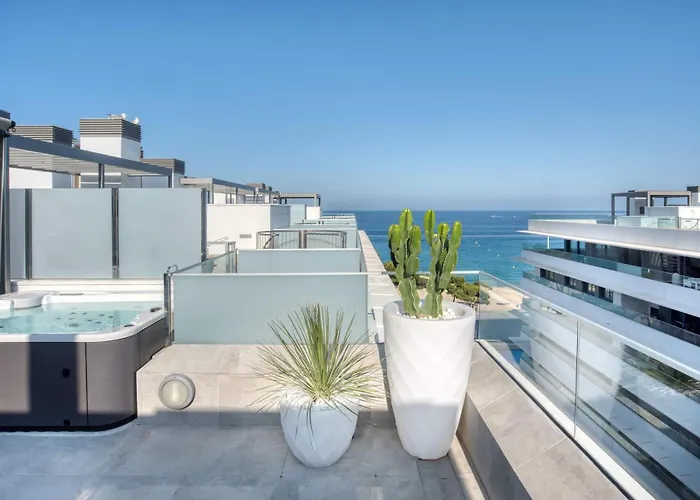 Penthouse On The First Line Apartman